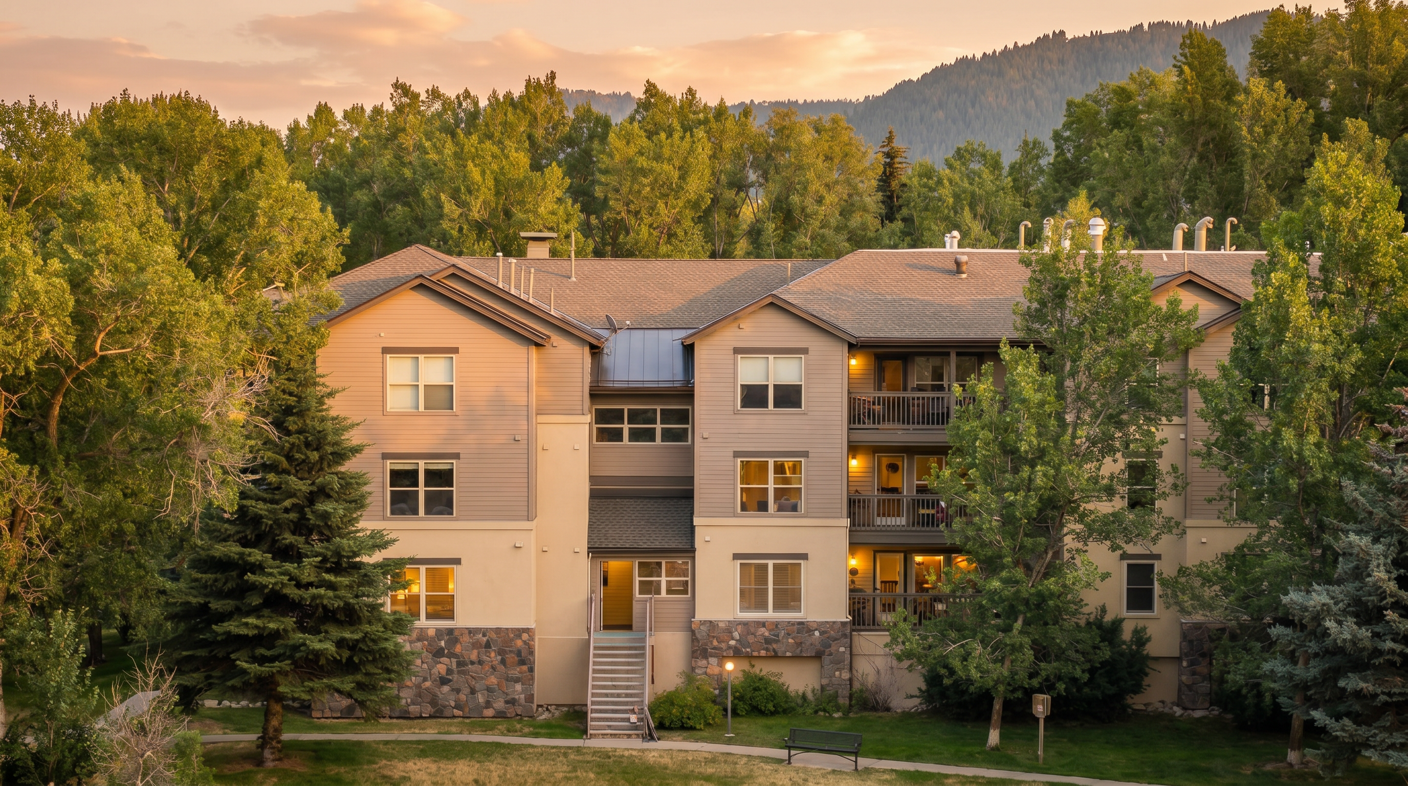 Riverfront Sanctuary Along the Eagle, Steps from Vail