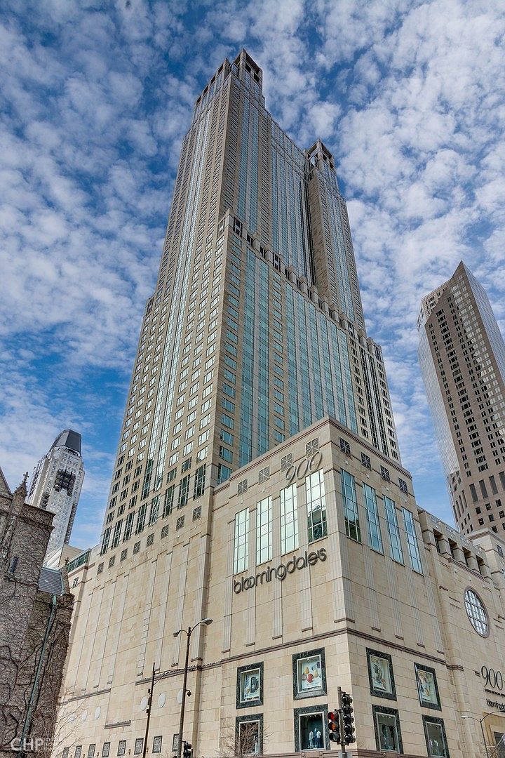 Extraordinary Duplex Estate Above Four Seasons Chicago