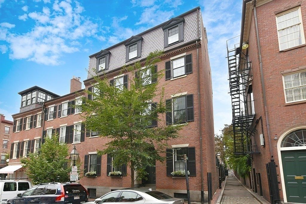 Historic Greek Revival Grandeur Reimagined for Modern Living