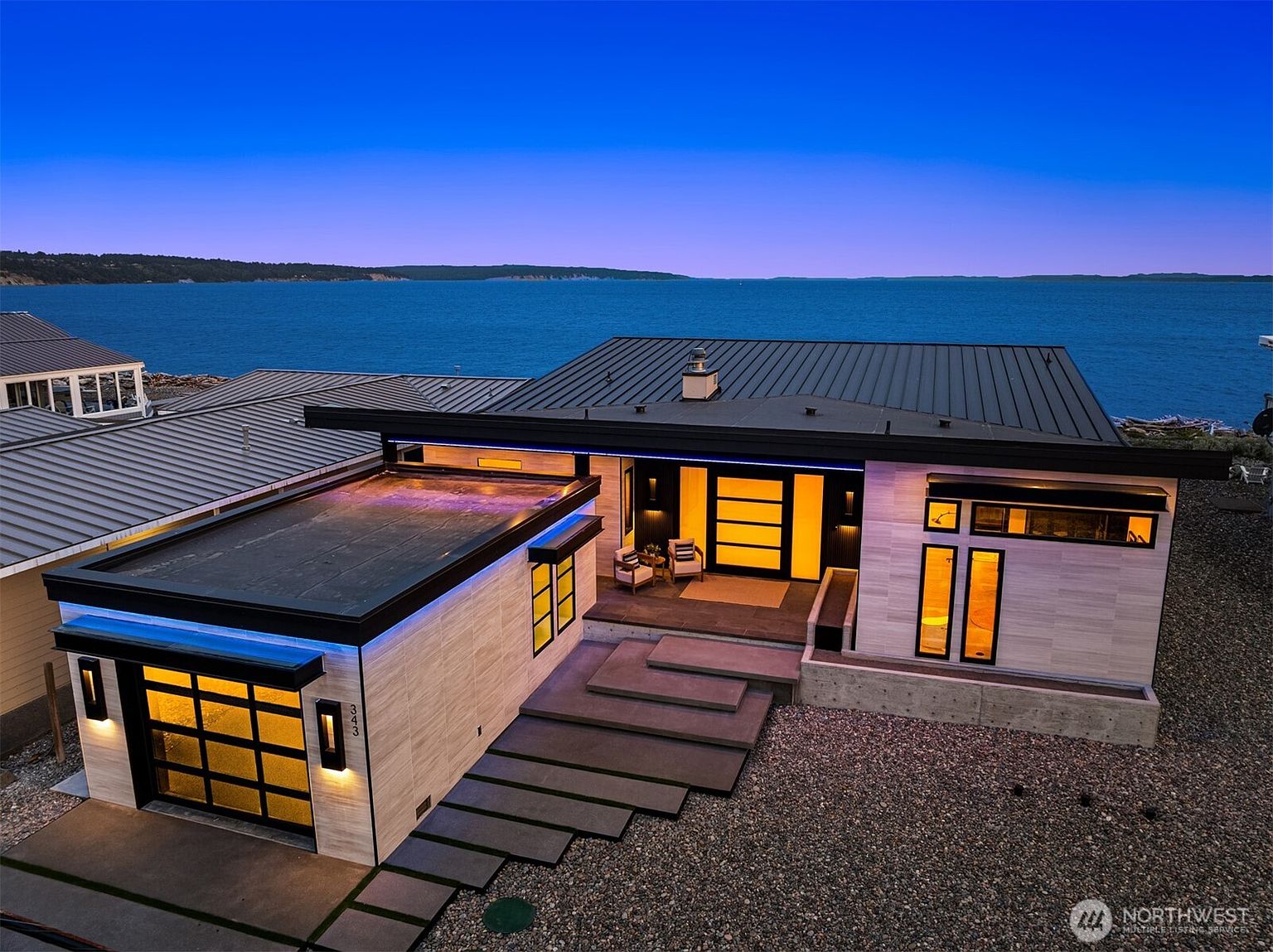 Architectural Waterfront Masterpiece on Whidbey Island's Historic Shores