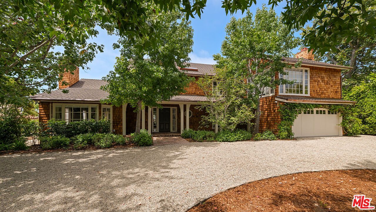 Extraordinary Pacific Palisades Ocean Estate on Triple Lot