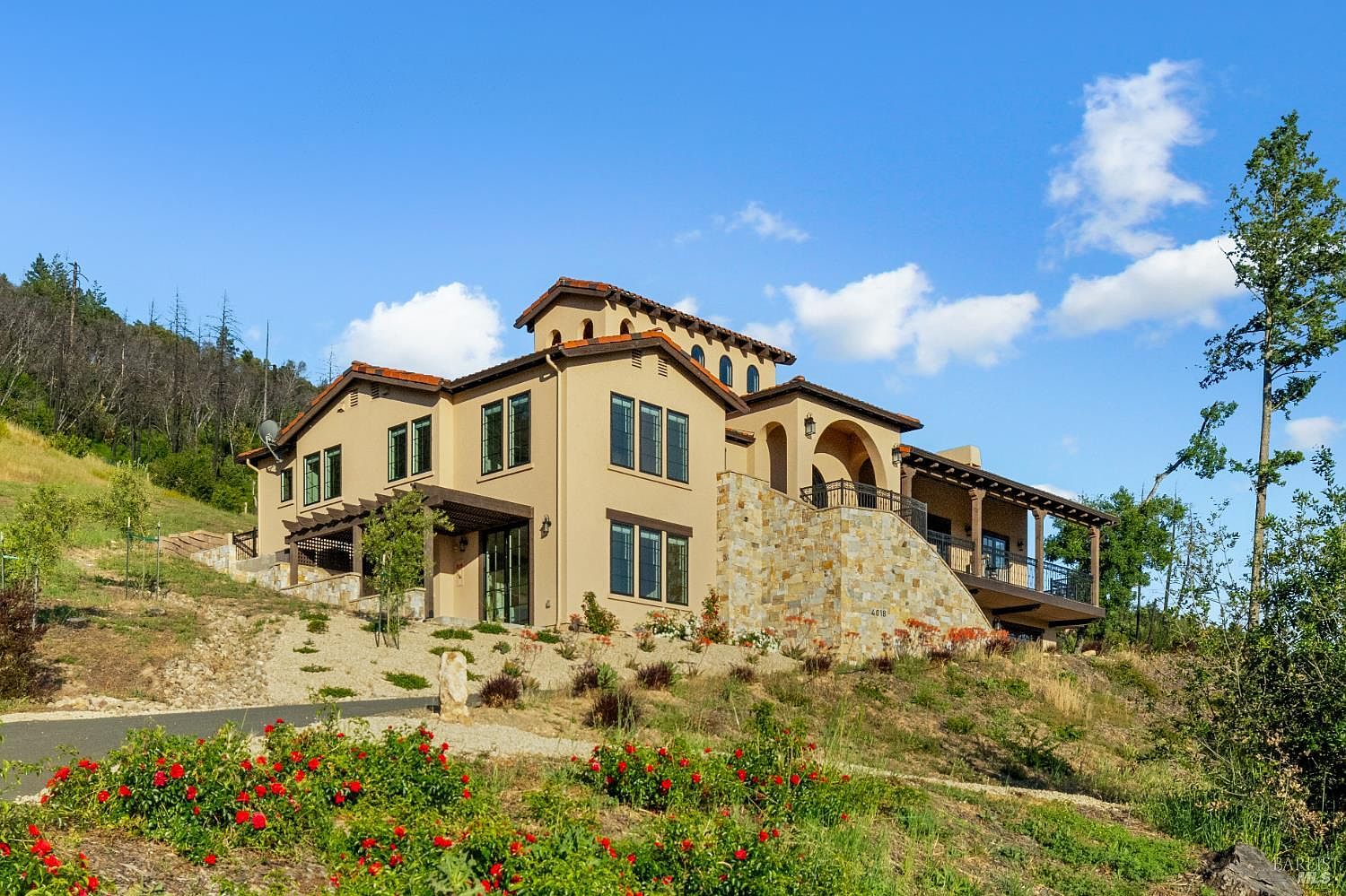 Tuscan Estate Overlooking Duckhorn Vineyards on Silverado Trail