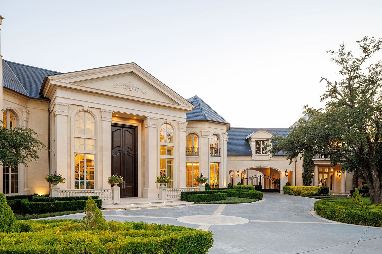 Steel-Framed Estate Where Two Creeks Converge in Preston Hollow