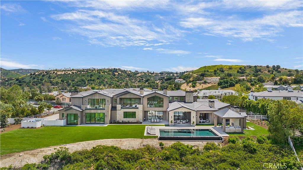 A Trophy Estate Redefining the California Luxury Standard