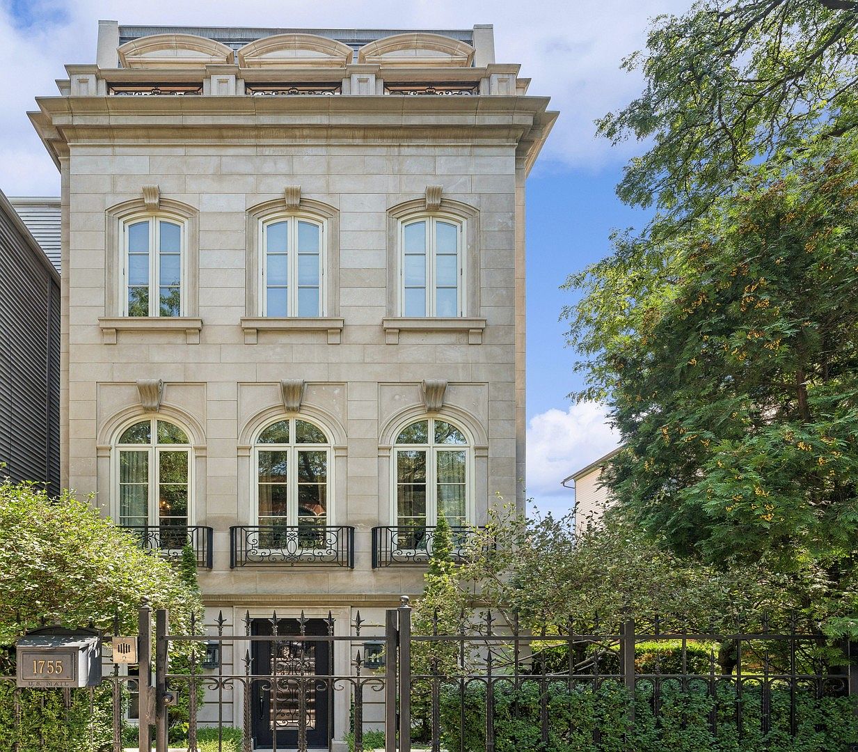 A Limestone Estate on Mohawk That Defines East Lincoln Park