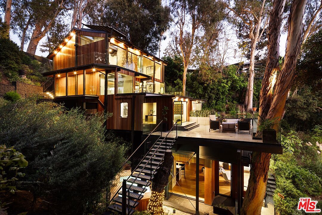 Riviera Sanctuary with Private Vineyard and Wellness Spa