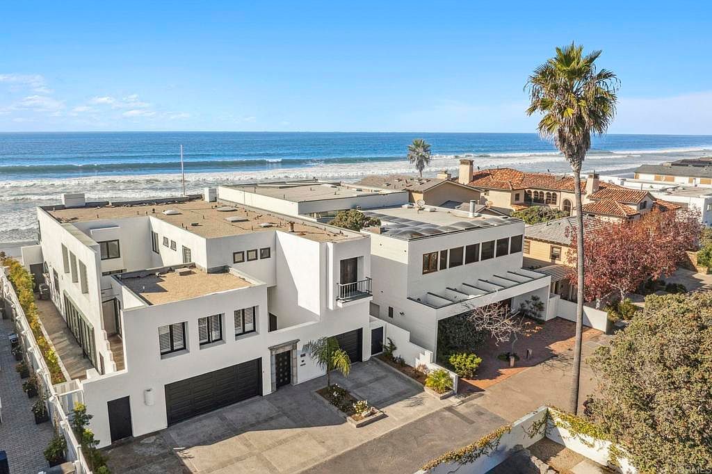 Architecturally Significant Oceanfront Estate with 60 Feet Pacific Frontage