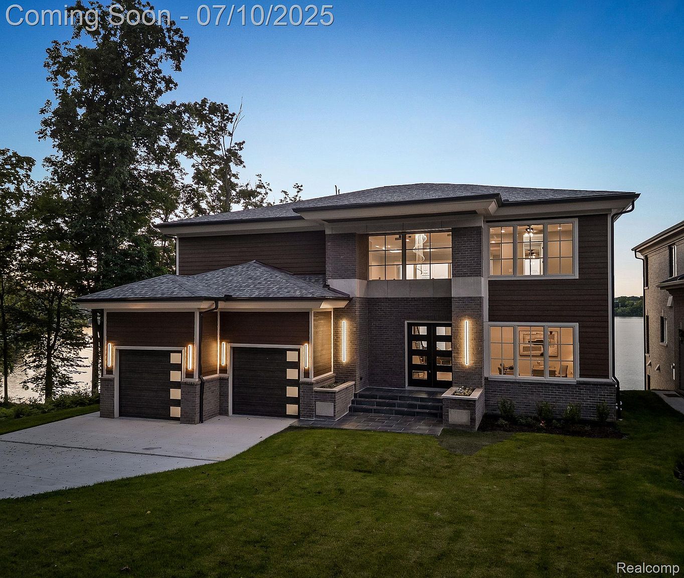 Exceptional New Construction Estate on All-Sports Lake