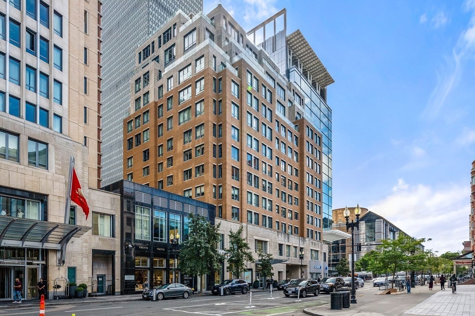 Mandarin Oriental Residences: Eleventh Floor Back Bay Sanctuary