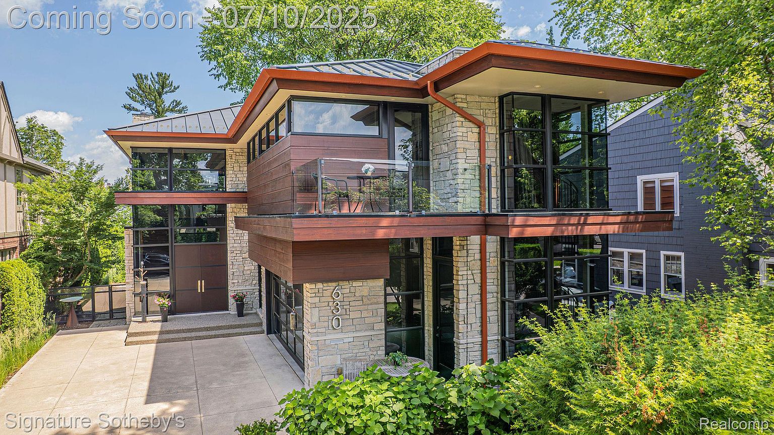 Award-Winning Wright-Inspired Architectural Masterpiece in Birmingham