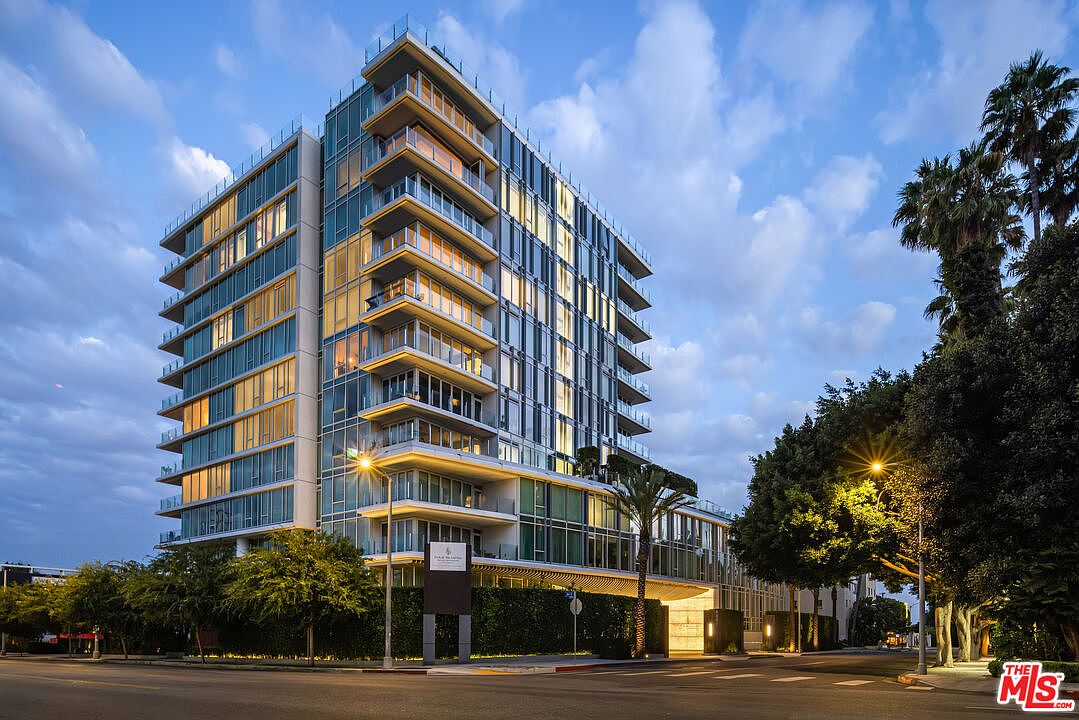 Elevated Corner Residence Above West Hollywood's Golden Triangle