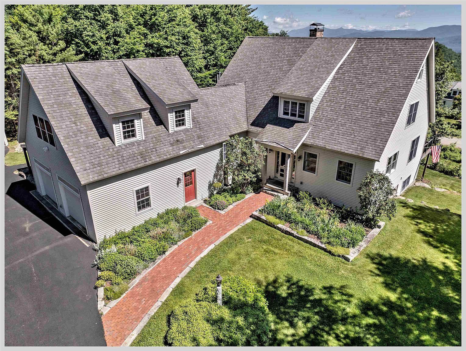 Panoramic White Mountain Retreat Atop Ellsworth Hill