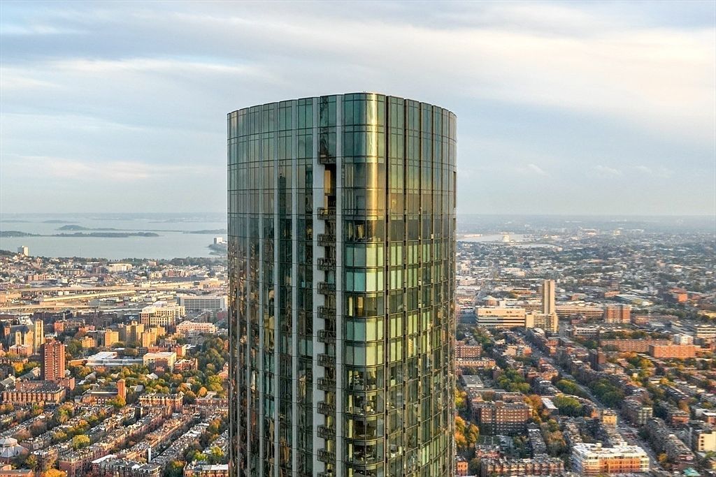 Four Seasons Private Residence, 56th Floor Boston Sanctuary