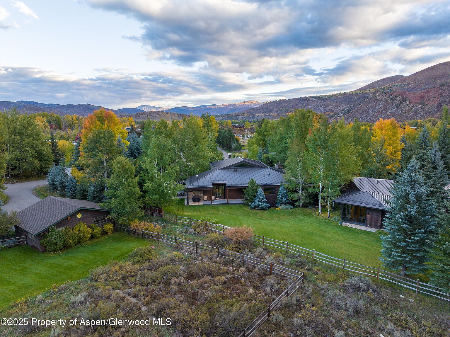 Contemporary Aspen Sanctuary with Highland Views