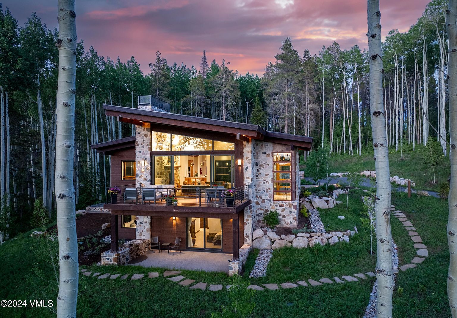 Contemporary Mountain Sanctuary Within Mountain Star's Aspen Grove