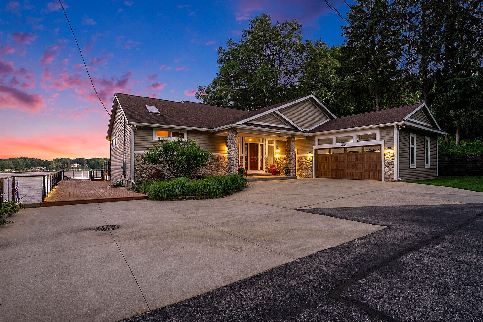 Elevated Waterfront Estate on Mona Lake's Pristine Shores