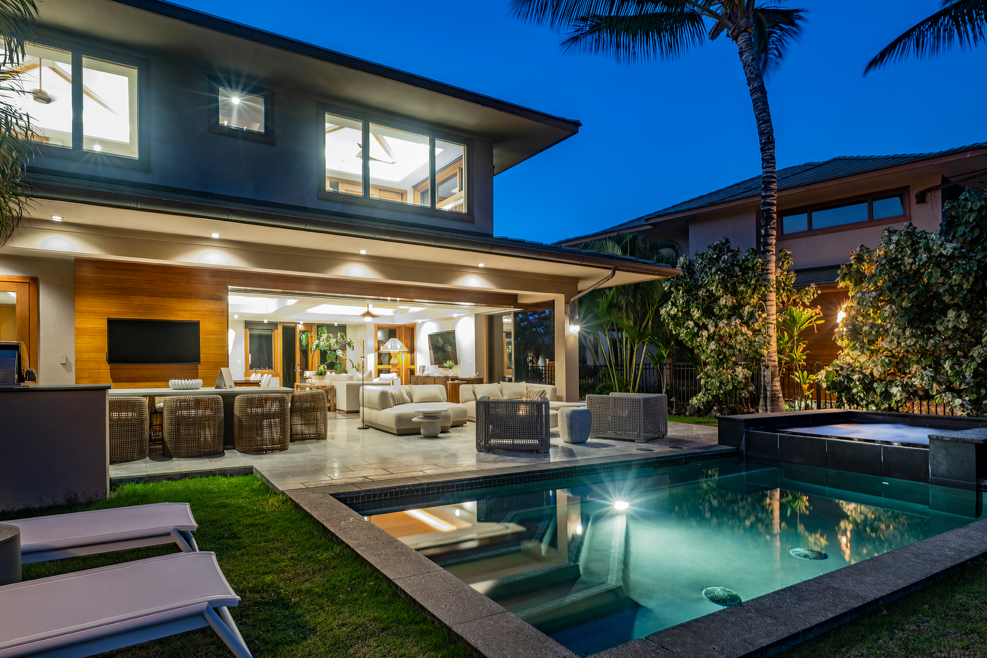 Laule'a Fifteen: Contemporary Hawaiian Luxury Meets Championship Golf