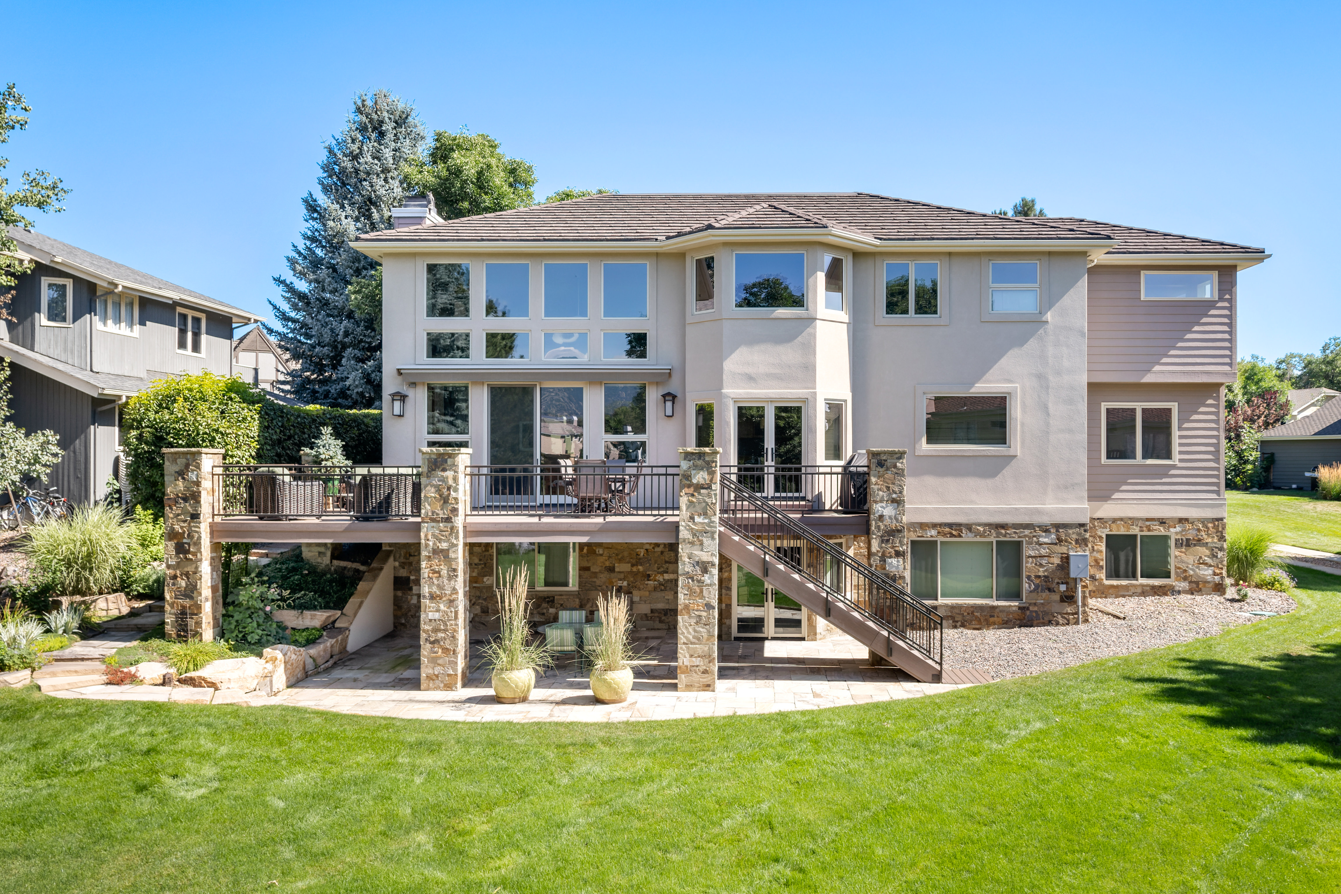 Flatirons Vista Estate with Private Parkland Views
