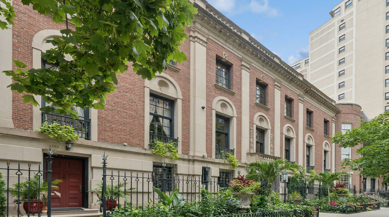 A Defining Gold Coast Estate, Offered for the First Time in Four Decades