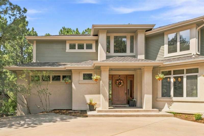 A Reimagined Forest Retreat in Castle Pines Village
