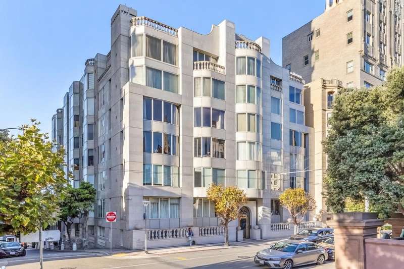 A Private Penthouse Above the Crown of San Francisco