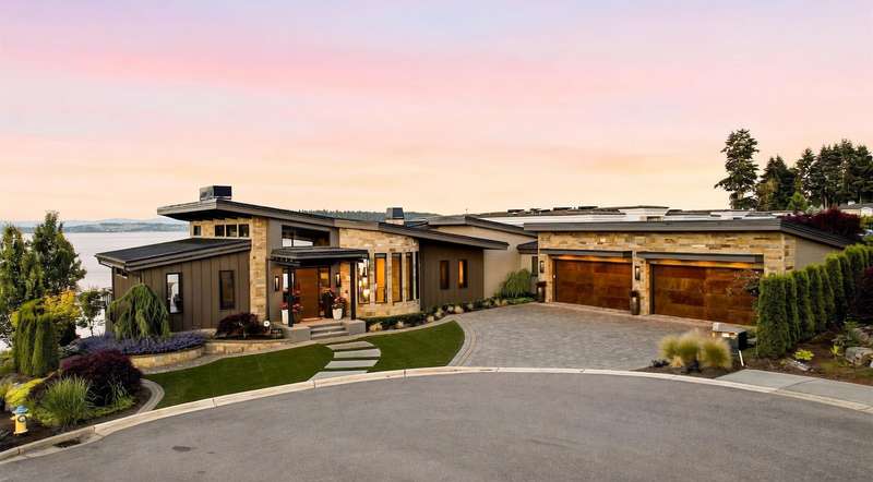 A Landmark Waterfront Estate Above Gig Harbor Bay