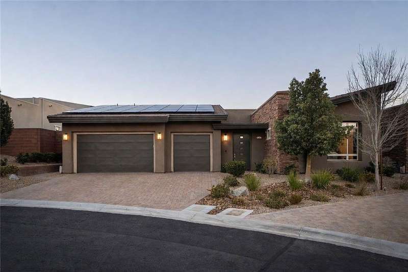Resort Living Refined Within Summerlin's Granite Heights Enclave
