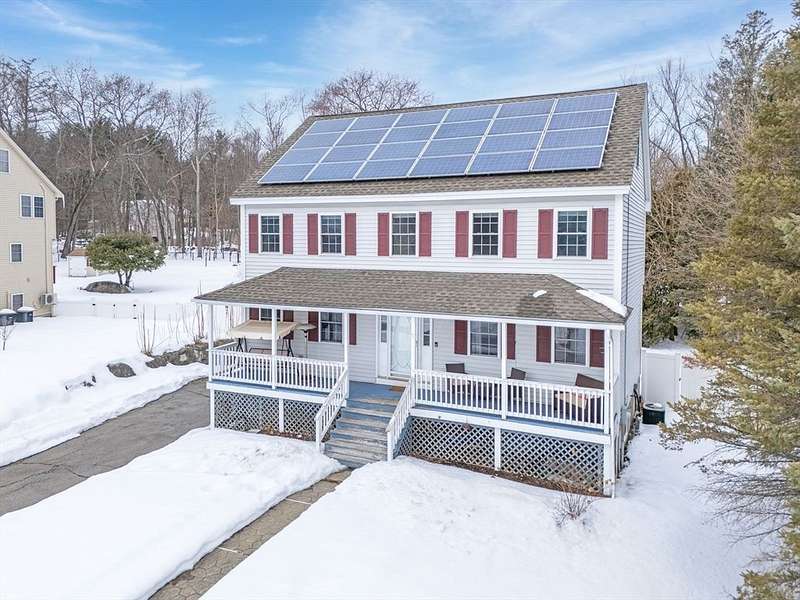 Refined Cul-de-Sac Living in Prestigious Chelmsford Enclave