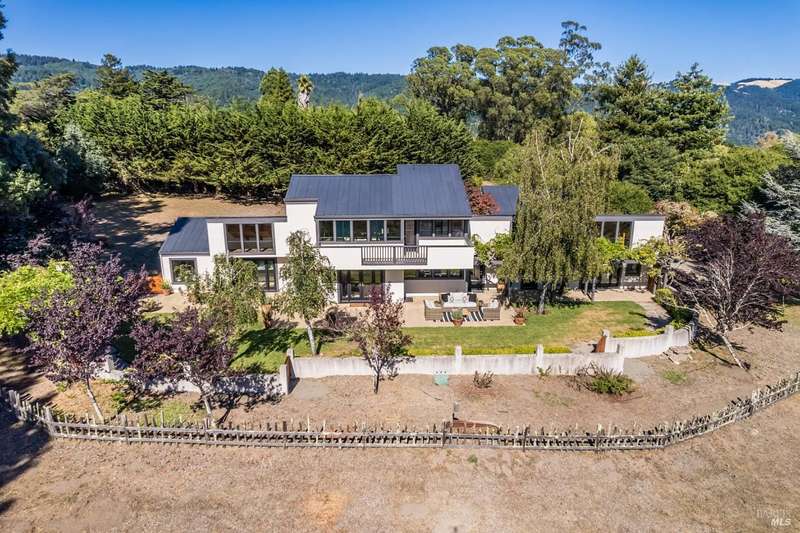 A Private Bolinas Retreat Where Rustic Meets Refined