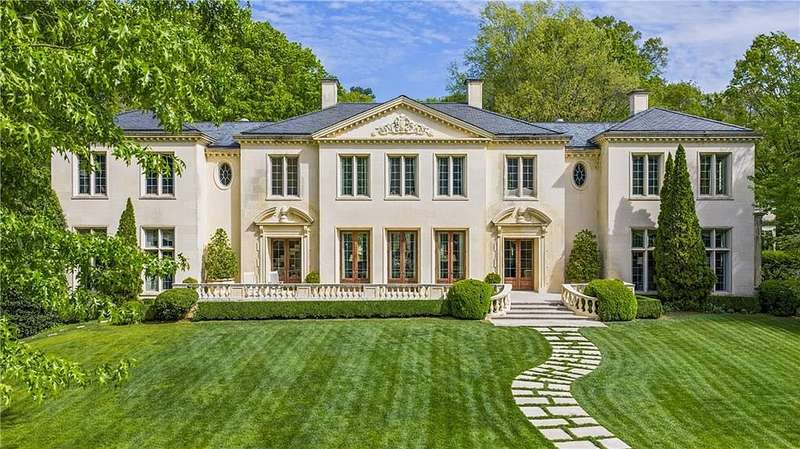 Woodbine: A Generational Limestone Estate on Seventeen Private Acres