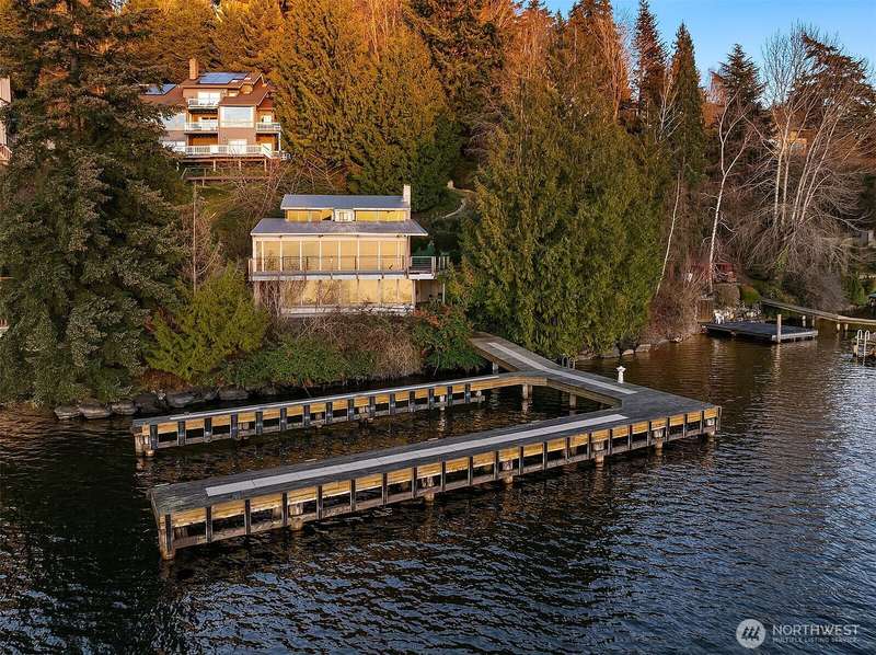 Sylvan Reach: A Once-in-a-Generation Lake Washington Legacy Holding