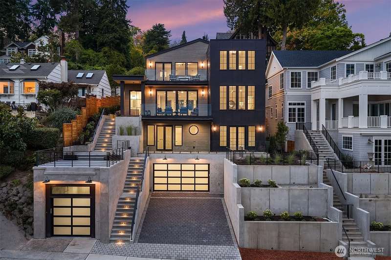Waterfront Sanctuary with Panoramic Cascade Views