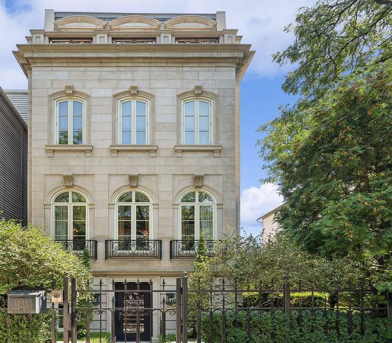 A Limestone Estate on Mohawk That Defines East Lincoln Park