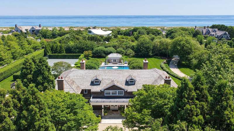 A Masterfully Renovated East Hampton Village Estate Moments from the Atlantic