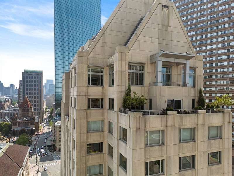 Penthouse Sanctuary with Wraparound Terrace in Back Bay