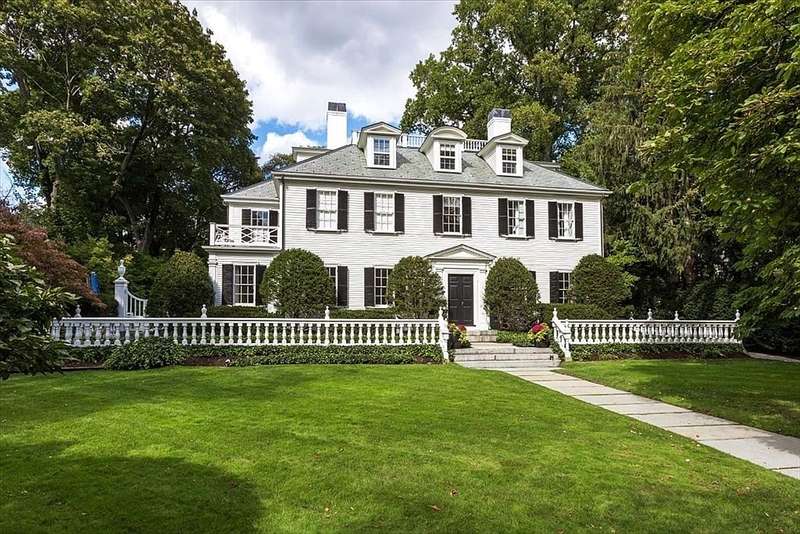 A Grand 1803 Estate on Cambridge's Most Celebrated Street