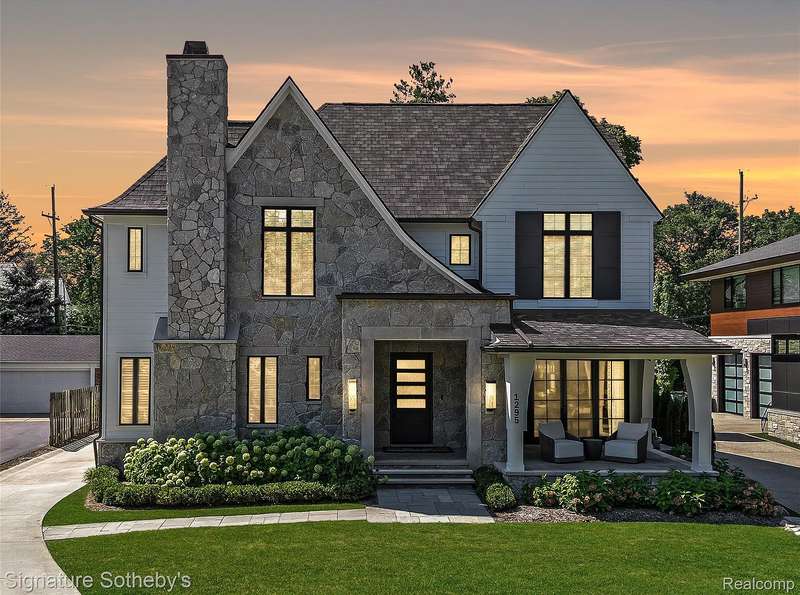 Birmingham's Premier Quarton Lake Estates Contemporary Sanctuary