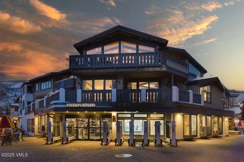 Vail Village Penthouse Above Bridge Street Sophistication