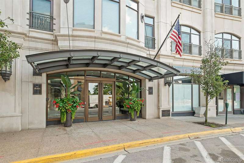 Sophisticated Urban Sanctuary at Birmingham's Premier Address