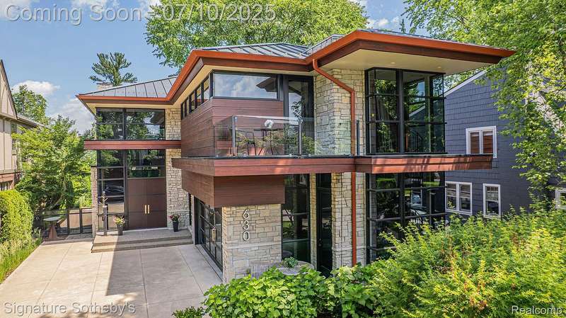 Award-Winning Wright-Inspired Architectural Masterpiece in Birmingham