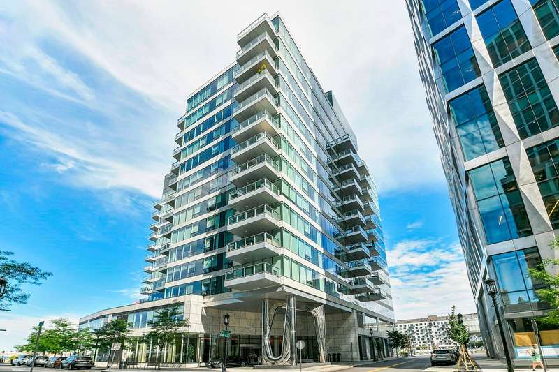 Penthouse Excellence Above Boston Harbor's Pristine Waters