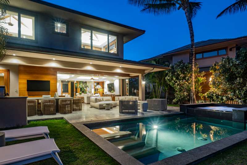 Laule'a Fifteen: Contemporary Hawaiian Luxury Meets Championship Golf